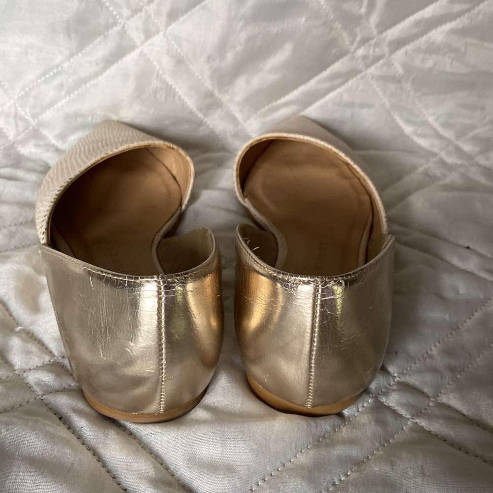 Chinese Laundry Cream and gold flats - Picture 3 of 7